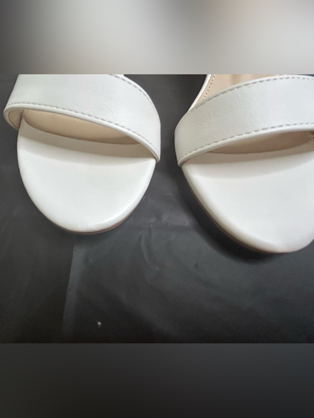 Party White Open-Toe Ankle-Strap Low Block Chunky Heels Size 7 (Like New) - Picture 5 of 16